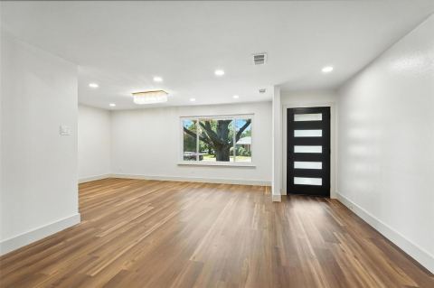 8570 Sweetwood Drive, Dallas, TX 75228 — photo 3