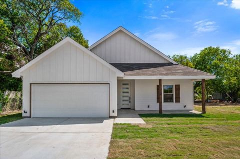 1104 Boone Street, Cleburne, TX 76031 — photo 2