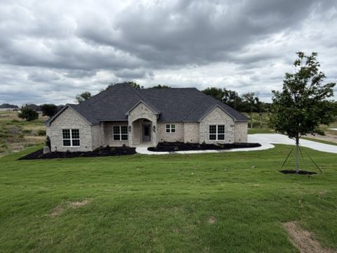 1039 Deer Island Court, Azle