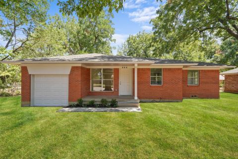 504 Hill Street, Aubrey, TX 76227 — photo 2