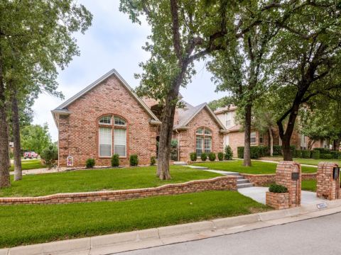2326 Ox Bow Court, Arlington, TX 76006 — photo 2