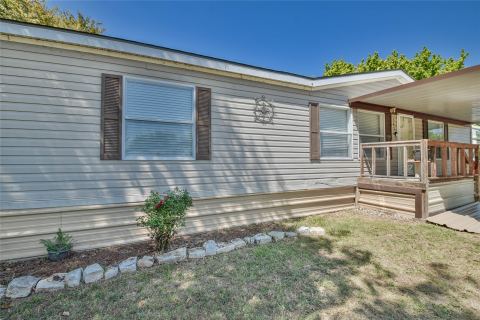 5420 Water View Drive, Granbury, TX 76048 — photo 2