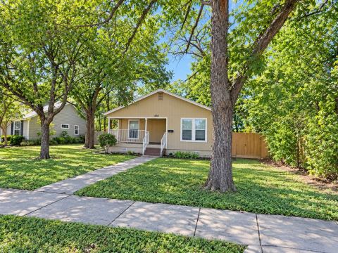 1203 N College Street, McKinney, TX 75069 — photo 3