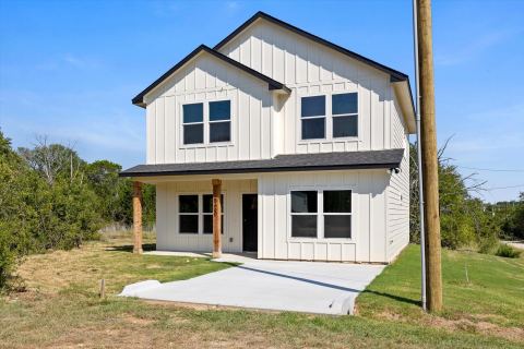 5660 Lone Star Circle, Granbury, TX 76048 — photo 2