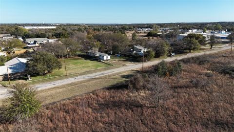 214 Pearson Lane, Azle, TX 76020 — photo 3