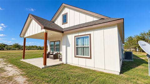 11124 Boren Road, Wortham, TX 76693 — photo 2