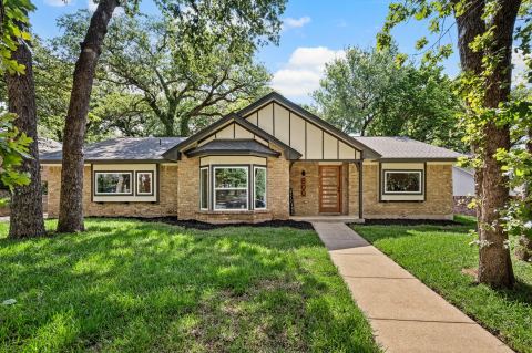 800 Tanglewood Lane, Arlington