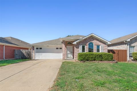 7016 Snowivy Court, Arlington, TX 76001 — photo 3