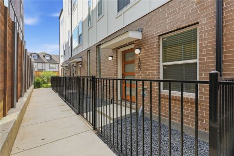 2031 N Prairie Avenue 102, Dallas, TX 75204 — photo 2