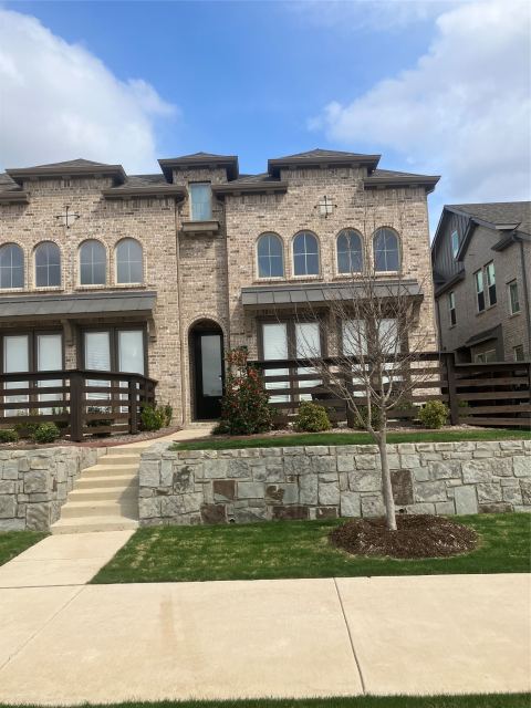 3737 Bel Air Boulevard, Sherman