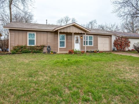 533 NW Lorna Street, Burleson, TX 76028 — photo 2