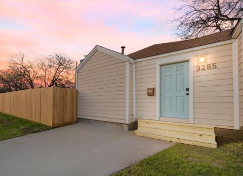3285 Clover Lane Street, Fort Worth, TX 76107 — photo 2