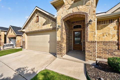1352 Lake Grove Drive, Little Elm, TX 75068 — photo 3