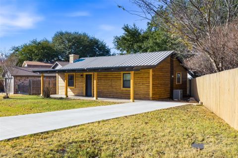 4522 Robin Court, Granbury, TX 76049 — photo 2
