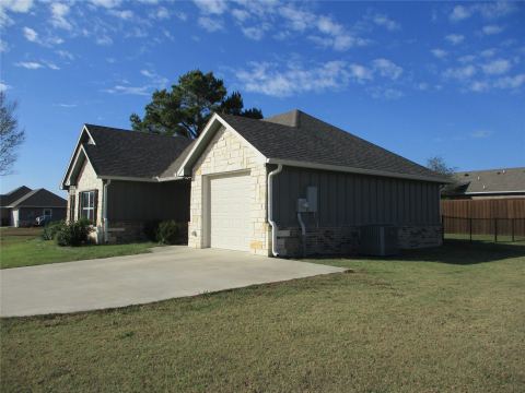 207 Mill Street, Emory, TX 75440 — photo 2
