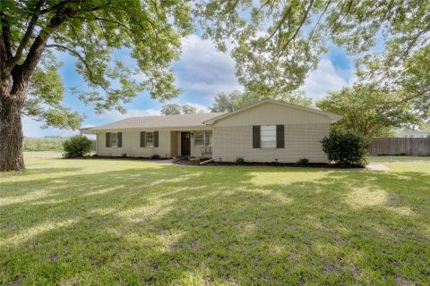3999 Speegleville Road, Waco, TX 76712 — photo 2