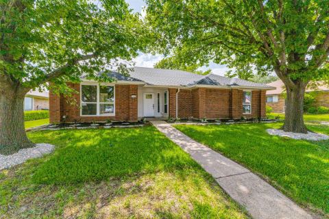 713 Bridgewater Lane, Mesquite, TX 75181 — photo 2
