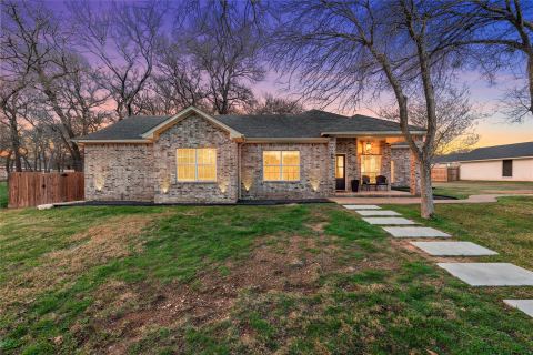 117 Lost Oaks Drive, Waco, TX 76705 — photo 3