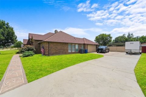 412 Kings Creek Drive, Terrell, TX 75161 — photo 3