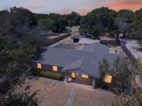 1403 N Melba Doyle Park Road, Decatur, TX 76234 — photo 2