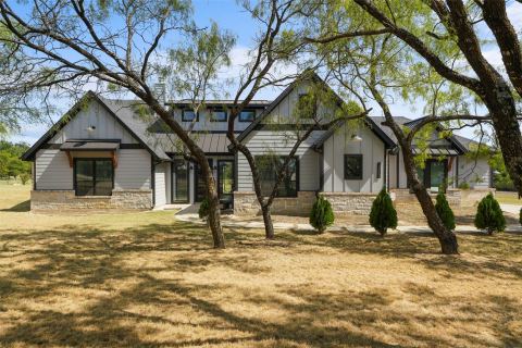 3217 Bairds Lane, Burleson, TX 76028 — photo 2