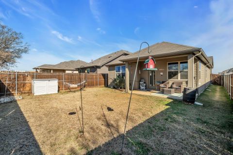 912 Crockett Street, Aubrey, TX 76227 — photo 2