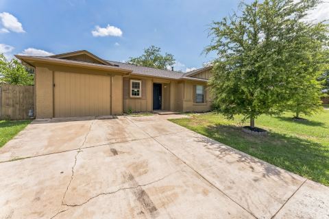 5921 Sea Breeze Lane, Fort Worth, TX 76135 — photo 2