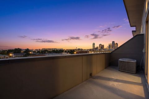 2080 Kelly Avenue 103, Dallas, TX 75215 — photo 2