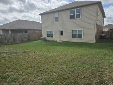 137 Presidents Way, Venus, TX 76084 — photo 2