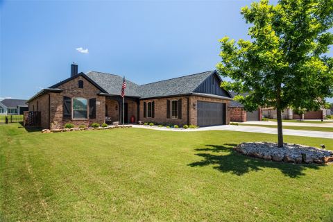 6214 Beretta Court, Granbury, TX 76049 — photo 2