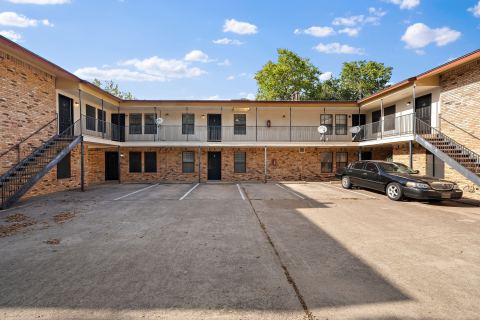 1108 N Elm Street 10, Denton