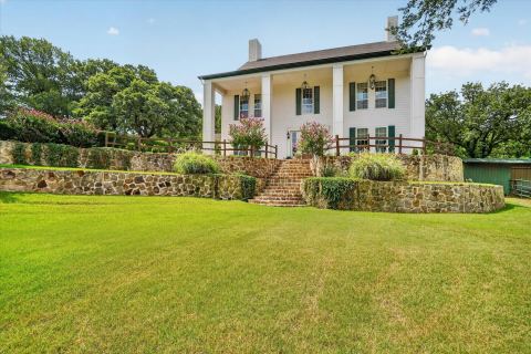 3438 Indian Trail, Arlington