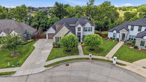 3717 Parkwood Lane, Denison