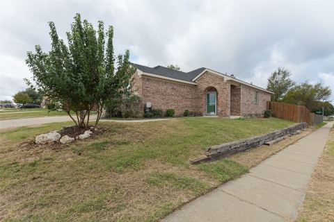 6421 Downeast Drive, Fort Worth, TX 76179 — photo 2