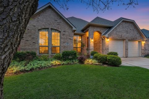 2636 Deer Hollow Drive, Little Elm