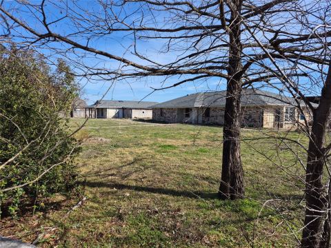 308 Alanis Drive, Wylie
