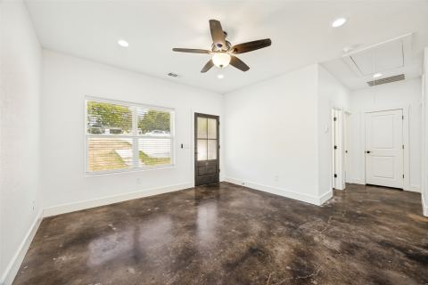 722 E Woodard Street, Denison, TX 75021 — photo 2