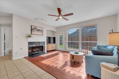 305 Moss Hill Road, Irving, TX 75063 — photo 2