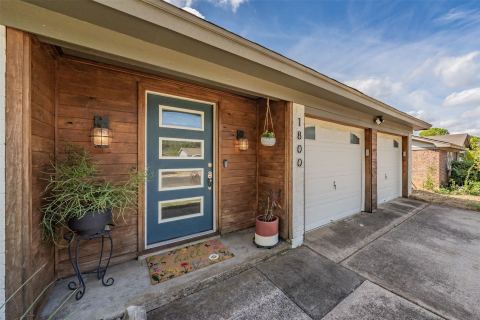 1800 Winchester Way, Bedford, TX 76022 — photo 2