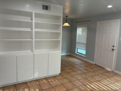 425 S Oak Street 101, Arlington, TX 76010 — photo 3