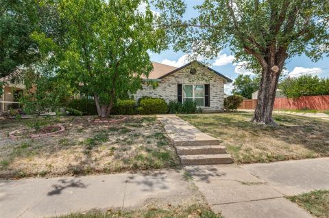 3006 Oak Ridge Place, Grand Prairie, TX 75052 — photo 2