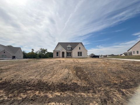 703 Deer Dale Court, Van Alstyne