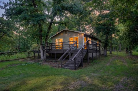 1001 Leaning Oak Drive, Tool