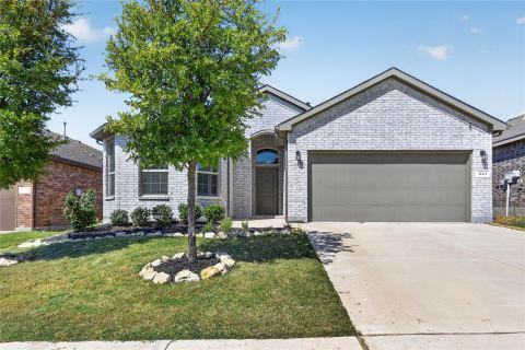 521 roundstone Road, Fort Worth, TX 76052 — photo 2