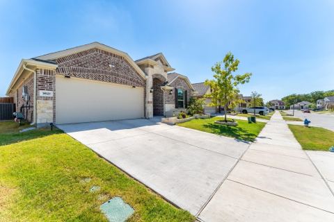 3621 Peachbush Lane, McKinney, TX 75071 — photo 2