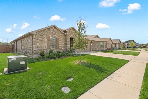 320 Sculptors Crossing, Springtown