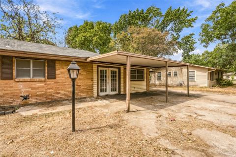 1407 Berkshire Street, Waco, TX 76705 — photo 3