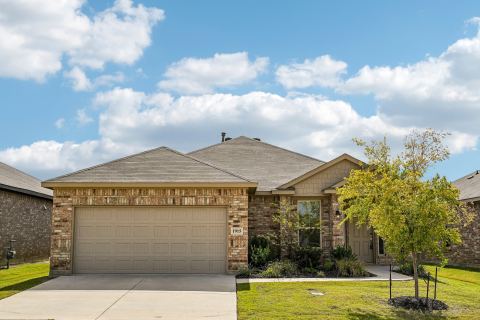 1915 Seminole Drive, Cleburne
