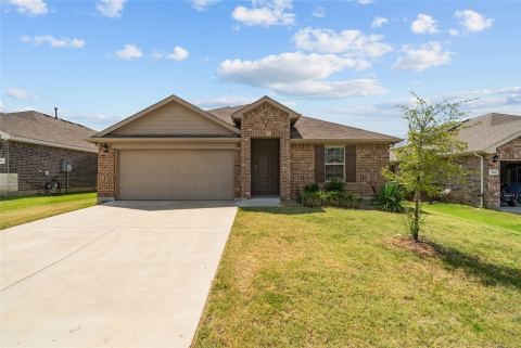 549 Bronze Circle E, Springtown