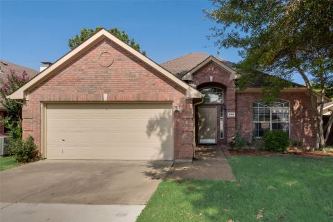 204 Fox Wood Drive, McKinney
